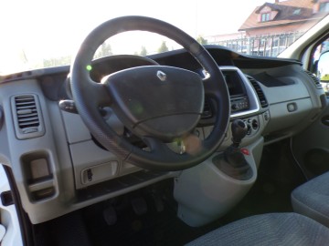 RENAULT TRAFIC LONG 9- OSOBOWY ZAMIANA RATY