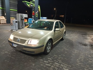 Sprzedam/zamienię Volkswagena Bora 1,6 mpi 102 konie lpg