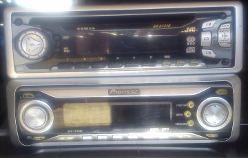 2 Radia samochodowe płyta/MP3 za 100zł