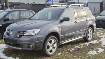 Sprzedam ładnego SUV Outlander 4x4