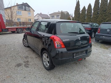 Suzuki Swift 2010 1,3 benzyna