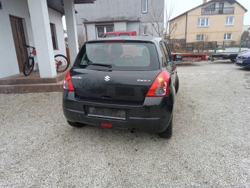 Suzuki Swift 2010 1,3 benzyna