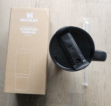 Kubek termiczny Stanley Quencher H2.0 FlowState Tumbler 40 o