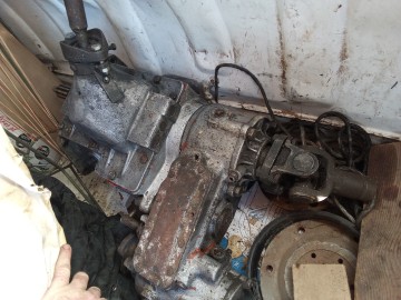 Skrzynia bieg&oacute;w do Aro,UAZ,przedni tylni most,kardanymuscel.