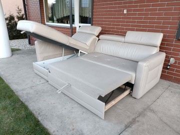 Sprzedam narożnik ze sk&oacute;ry