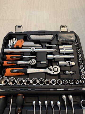 Sprzedam nowy zestaw narzedzi Neo Tools