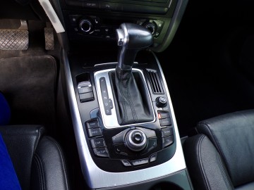 AUDI A5 2.7 TDI    QUATRO    AUTOMAT  SK&Oacute;RA ALU