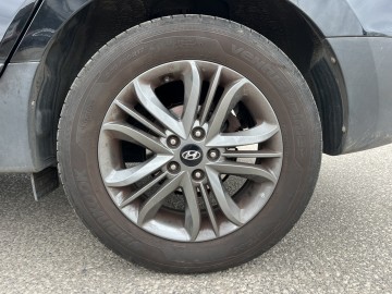 Hyundai ix35 1.6 BENZYNA Klimatronik Nawigacja Ledy Kamera