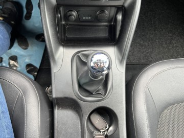 Hyundai ix35 1.6 BENZYNA Klimatronik Nawigacja Ledy Kamera