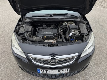 Opel Astra 1.4 BENZYNA Zarejestrowana Klimatyzacja Nawigacja