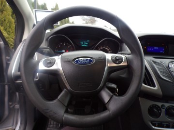 FORD FOCUS 1.6 TDCI Z NIEMIEC NAVI PODG FOTELE