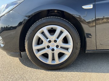 Opel Astra 1.2 BENZYNA Klimatyzacja Tempomat Ledy Nawigacja