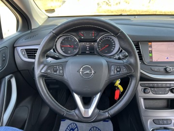 Opel Astra 1.2 BENZYNA Klimatyzacja Tempomat Ledy Nawigacja