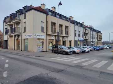 Sprzedam 3 pokoje z balkonem-2 piętro-nowoczesny blok