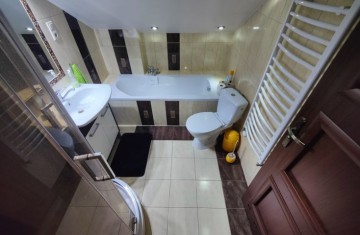 Sprzedam duży dom z pokojami noclegowymi - Licheń Stary