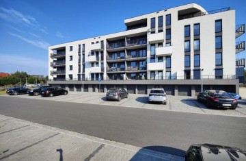 Sprzedam 2 pokoje, wysoki standard, winda, os. Diamentowe