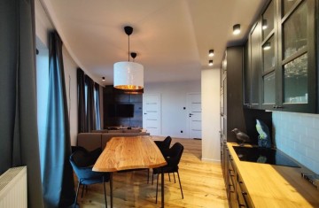 Sprzedam 2 pokoje, wysoki standard, winda, os. Diamentowe