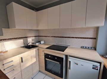 2 pokojowe mieszkanie, częściowo umeblowane, 2 piętro, winda