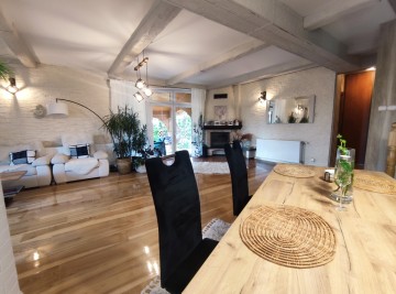 Oszczędny w eksploatacji dom, 2 garaże, duża działka-Gł&oacute;wiew