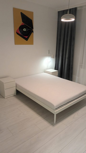 Do wynajęcia - centrum obok dworca i Dekady