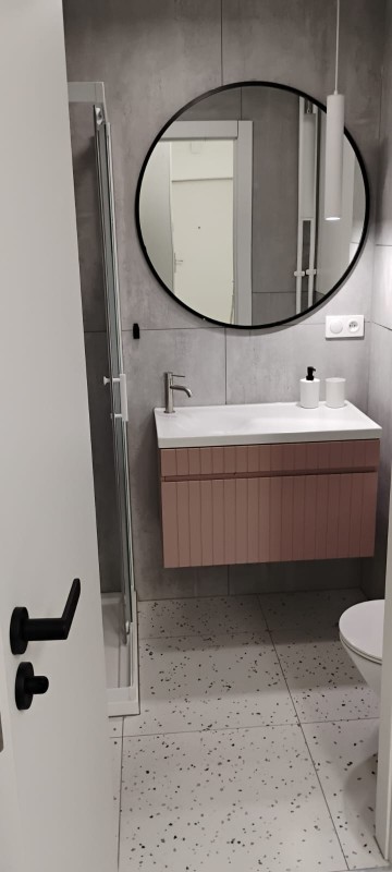 Do wynajęcia - centrum obok dworca i Dekady