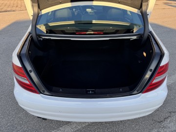 Mercedes C 2.2 DIESEL Salon Polska Automat Nawigacja Ledy