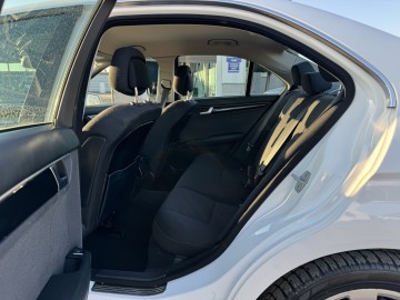 Mercedes C 2.2 DIESEL Salon Polska Automat Nawigacja Ledy