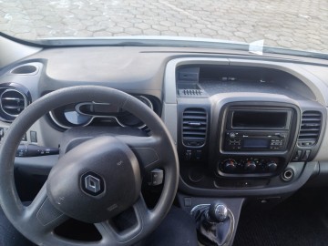 Renault Trtafic long po serwisie , jeden właściciel