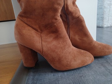 DAMSKIE KOZAKI JAK NOWE R.39