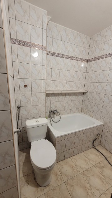 Od osoby prywatnej  2 Pokoje  Winda  Ścisłe Centrum