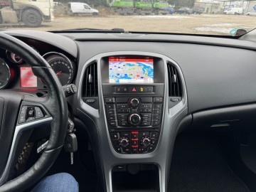 Opel Astra 1.4 BENZYNA Klimatronik Nawigacja Tempomat Ledy