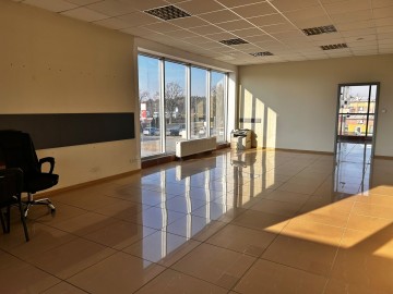 Wynajem lokalu handlowo-usługowego - Modła Kr&oacute;lewska