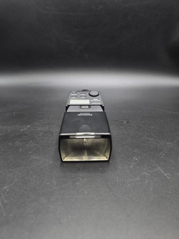 Lampa błyskowa Panasonic DMW-FL360  Stan: bardzo dobry, spra