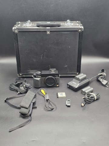 Lustrzanka Panasonic DMC L1 Stan: bardzo dobry, sprawny, mał