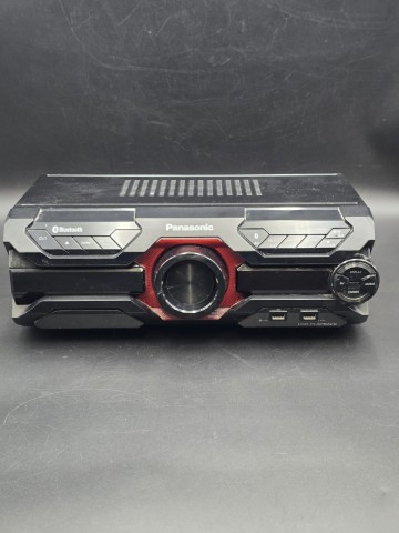 Wieża Pansonic SC-AKX320E  Stan: dobry, sprawny. W komplecie