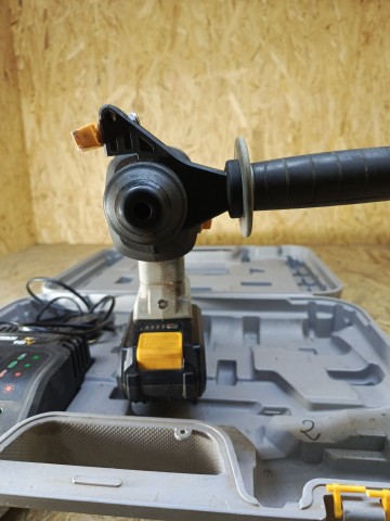 Młotowiertarka akumulatorowa