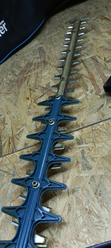 Nożyce spalinowe erbauer