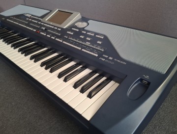 Korg Pa800 - sprzedam