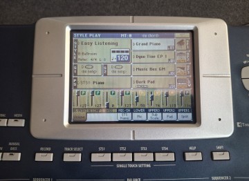 Korg Pa800 - sprzedam