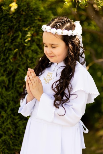 Fotograf na Komunię, sesja plenerowa komunijna rodzinna