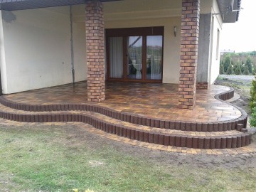 KOSTKA BRUKOWA, PRACE MURARSKIE