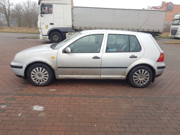 Sprzedam VW golf 4 1.9 tdi ALH 5D