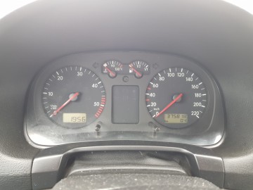 Sprzedam VW golf 4 1.9 tdi ALH 5D