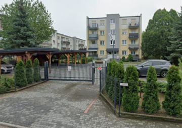 Bezczynszowe mieszkanie w kameralnym, ogrodzonym bloku.