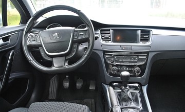 Peugeot 508 SW panorama