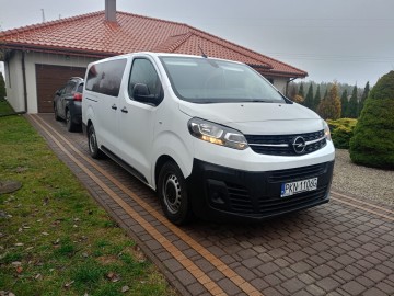 Opel Vivaro 9 osobowe