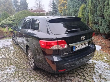 SPRZEDAM TOYOTĘ AVENSIS T 27 DIESEL KOMBI