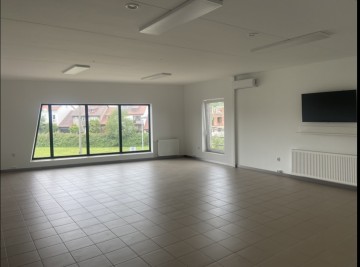 Nowoczesny lokal w Turku biuro/usługi