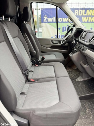 Volkswagen Crafter z grudnia 2019 roku 2.0 TDI