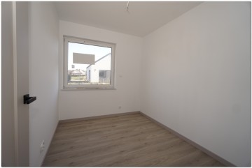 Sprzedam nowy wykończony dom 52m2 -Żychlin. gm. Stare Miasto